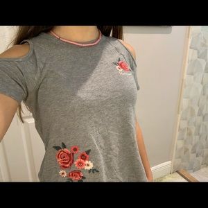 Abercrombie kids off the shoulder shirt with roses